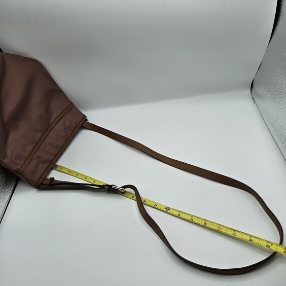 Michael Kors crossbody ba with adjustable straps - Picture 11 of 12